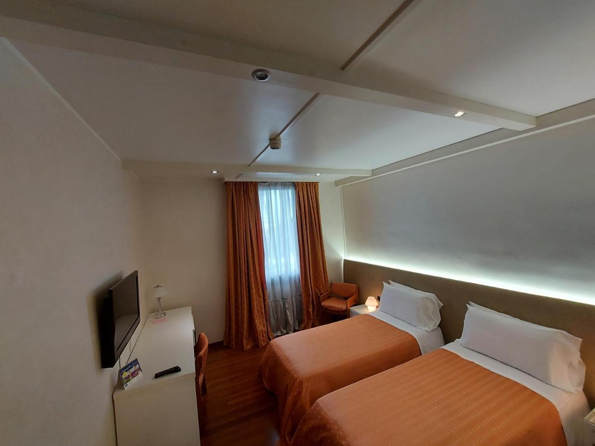 Hotel Posta 77 San Giorgio In Bosco Ngoại thất bức ảnh