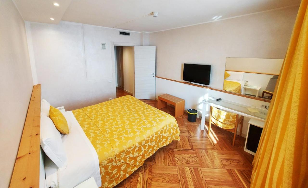 Hotel Posta 77 San Giorgio In Bosco Ngoại thất bức ảnh