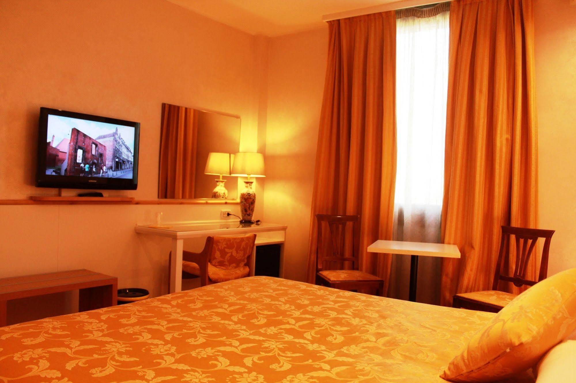 Hotel Posta 77 San Giorgio In Bosco Ngoại thất bức ảnh